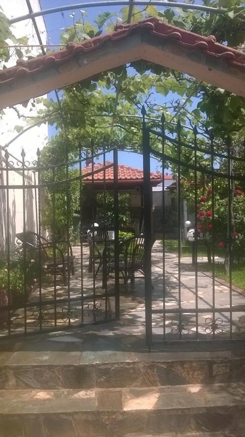 Villa Eleon 2 Vrasná Exteriör bild